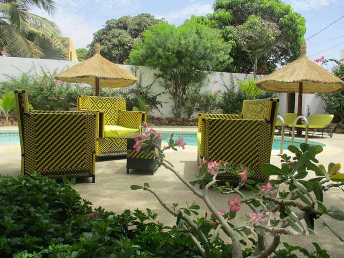 Le Lion Dort Hotel Somone Esterno foto